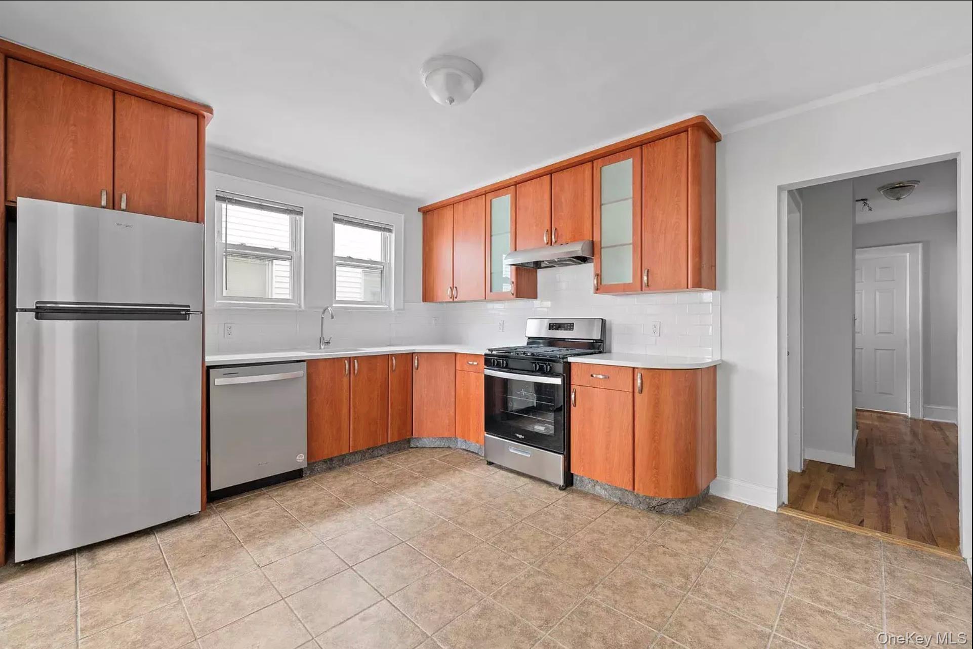 243 Maple Avenue 1b Property Photo 2