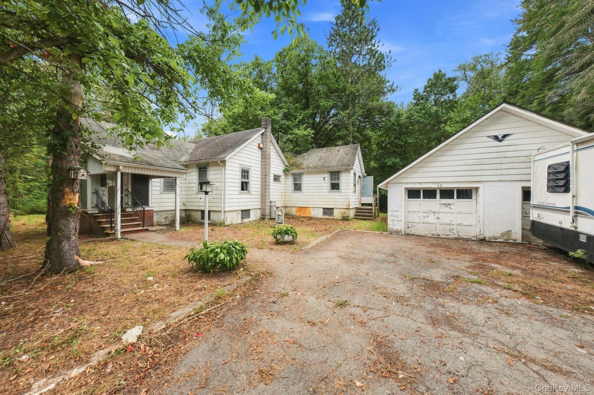 395 Route 17k Property Photo 2