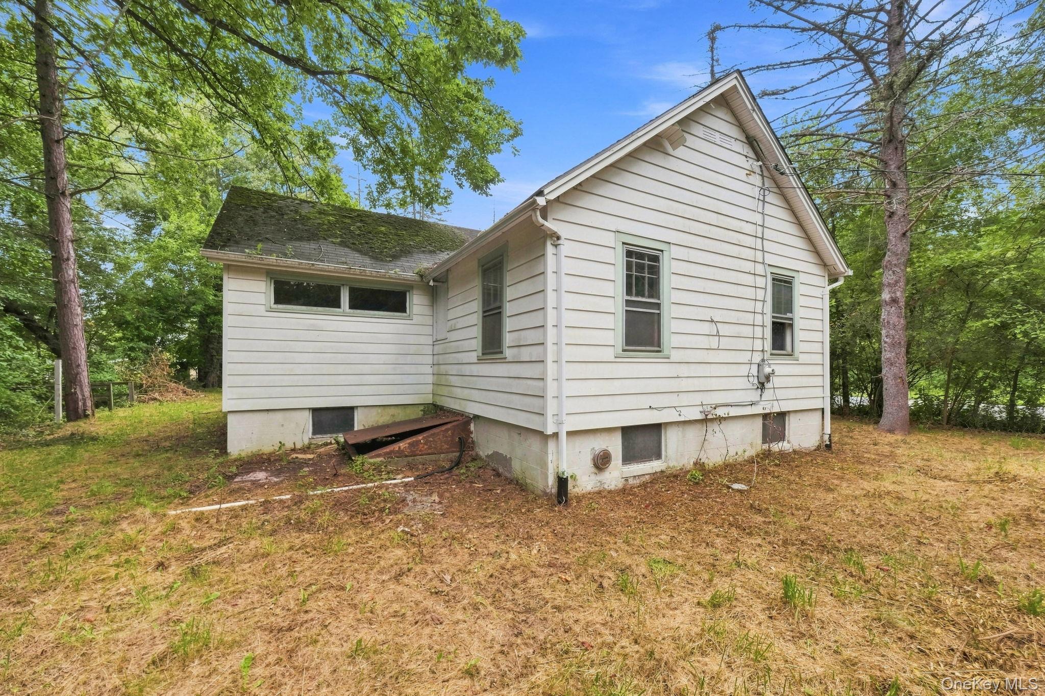 395 Route 17k Property Photo 4