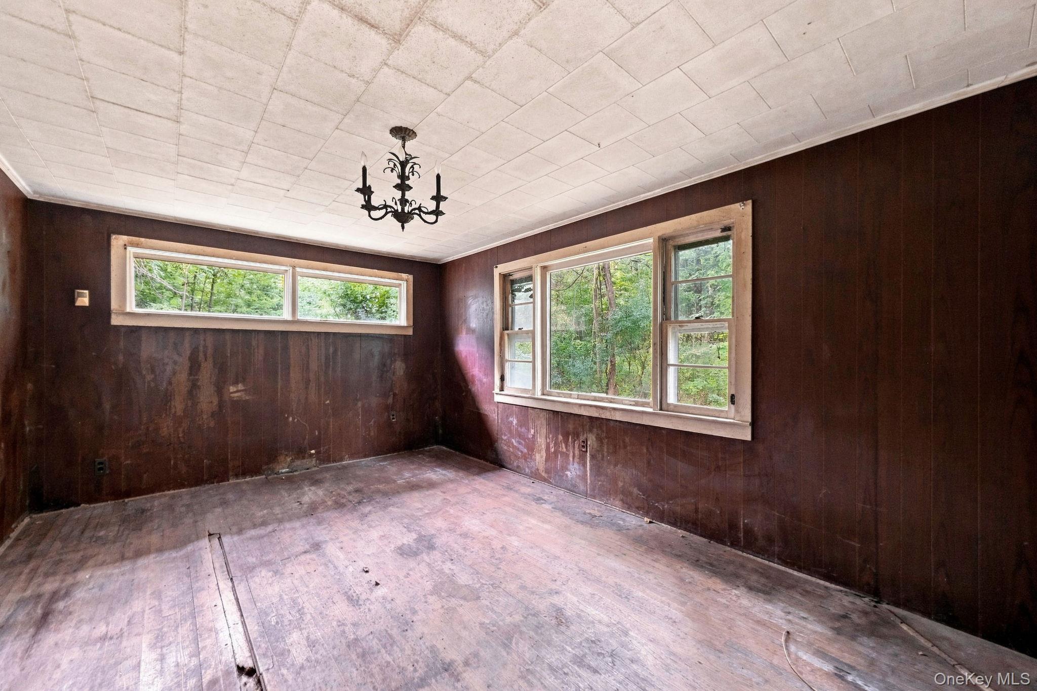 395 Route 17k Property Photo 7