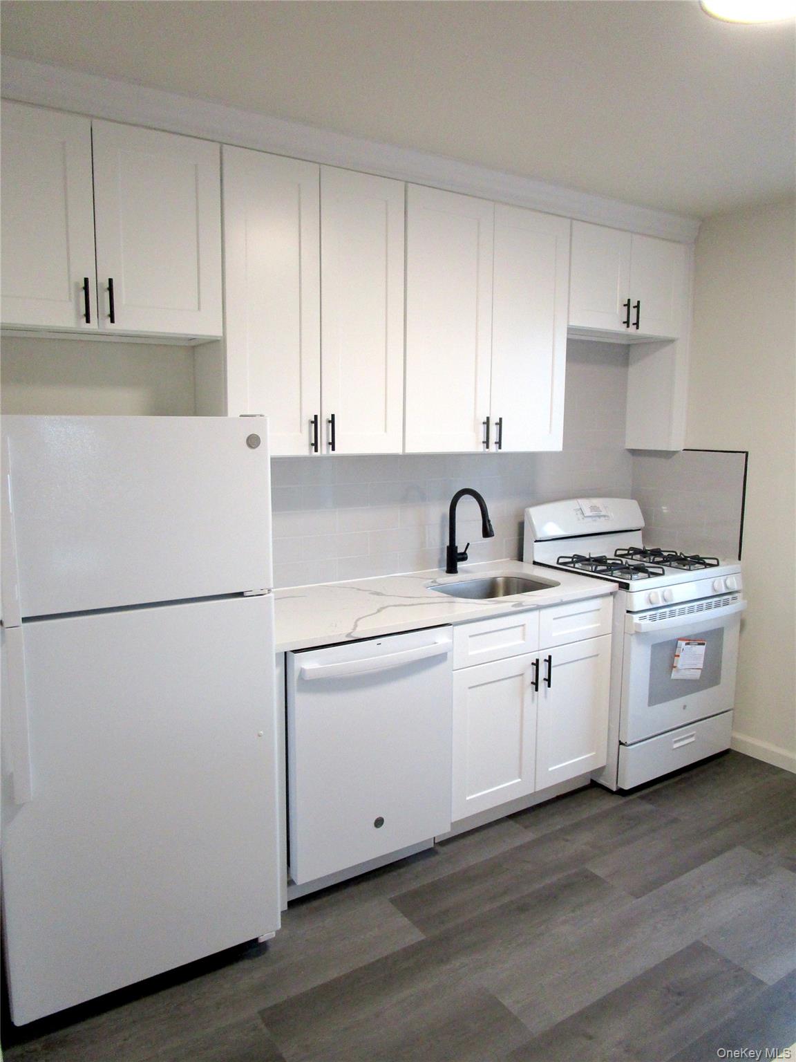 255 Bronx River Road 7l Property Photo 12