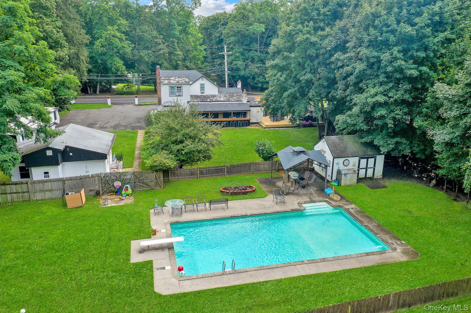 7 Mooney Pond Road Property Photo 30
