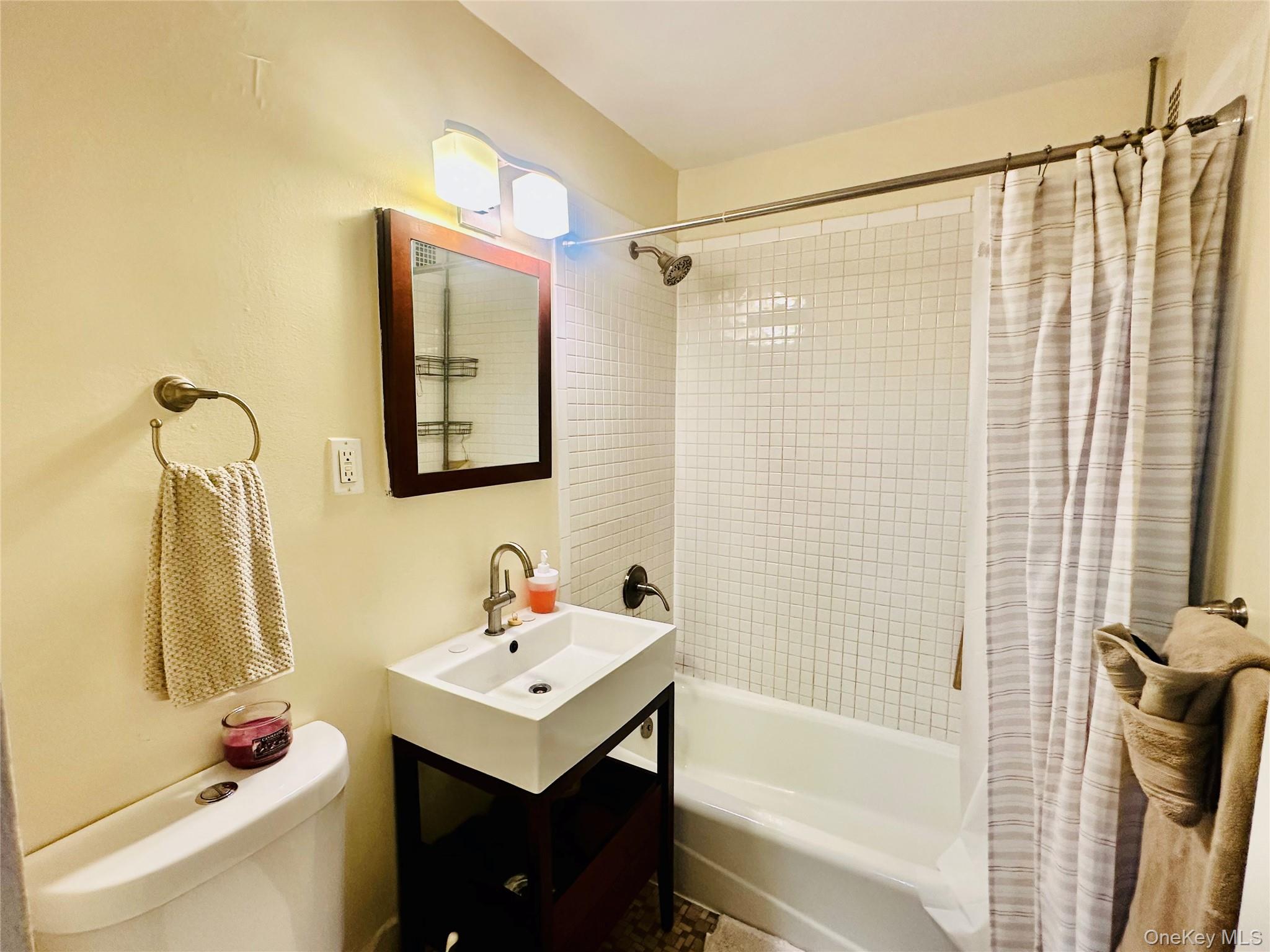 12399 Flatlands Avenue 8k Property Photo 9