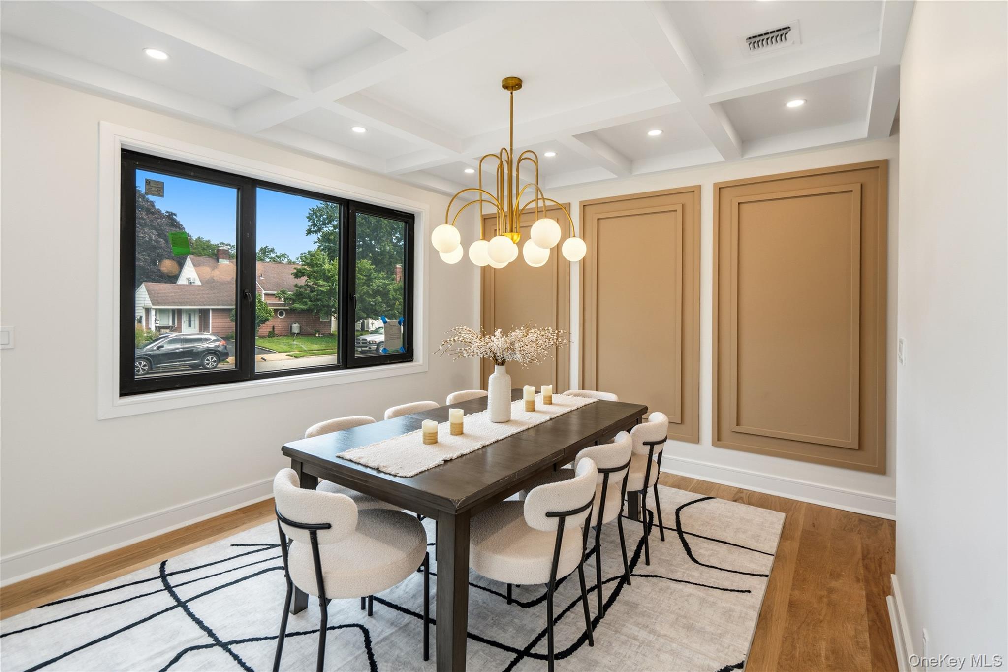 30 Hedge Lane Property Photo 18