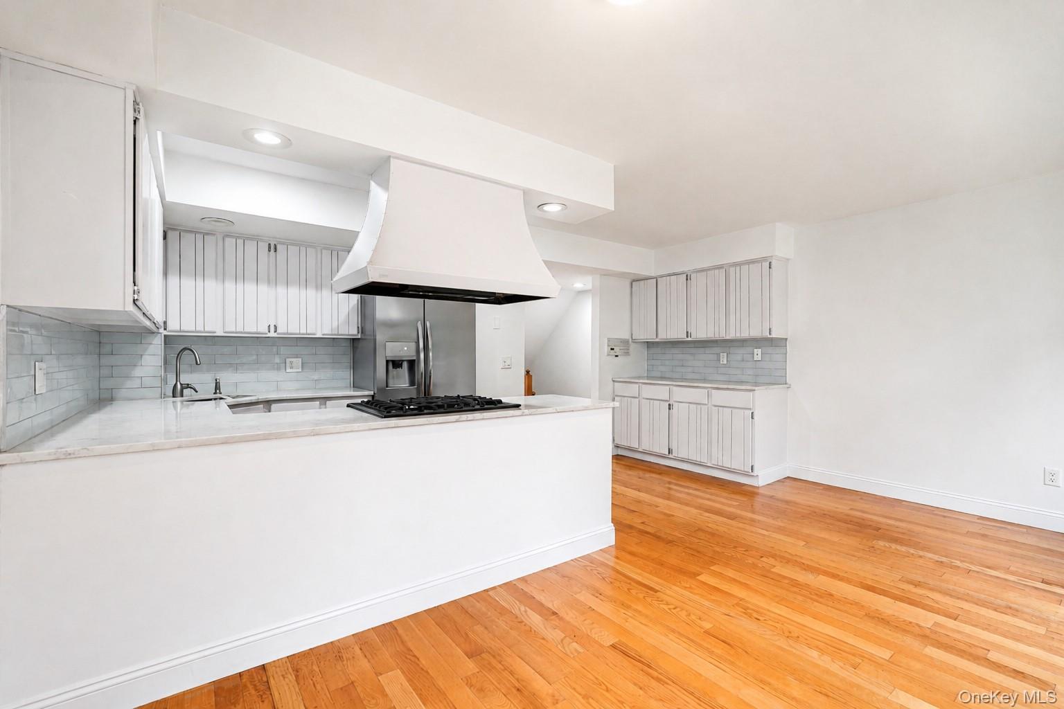 16 Fox Hunt Court Property Photo 12