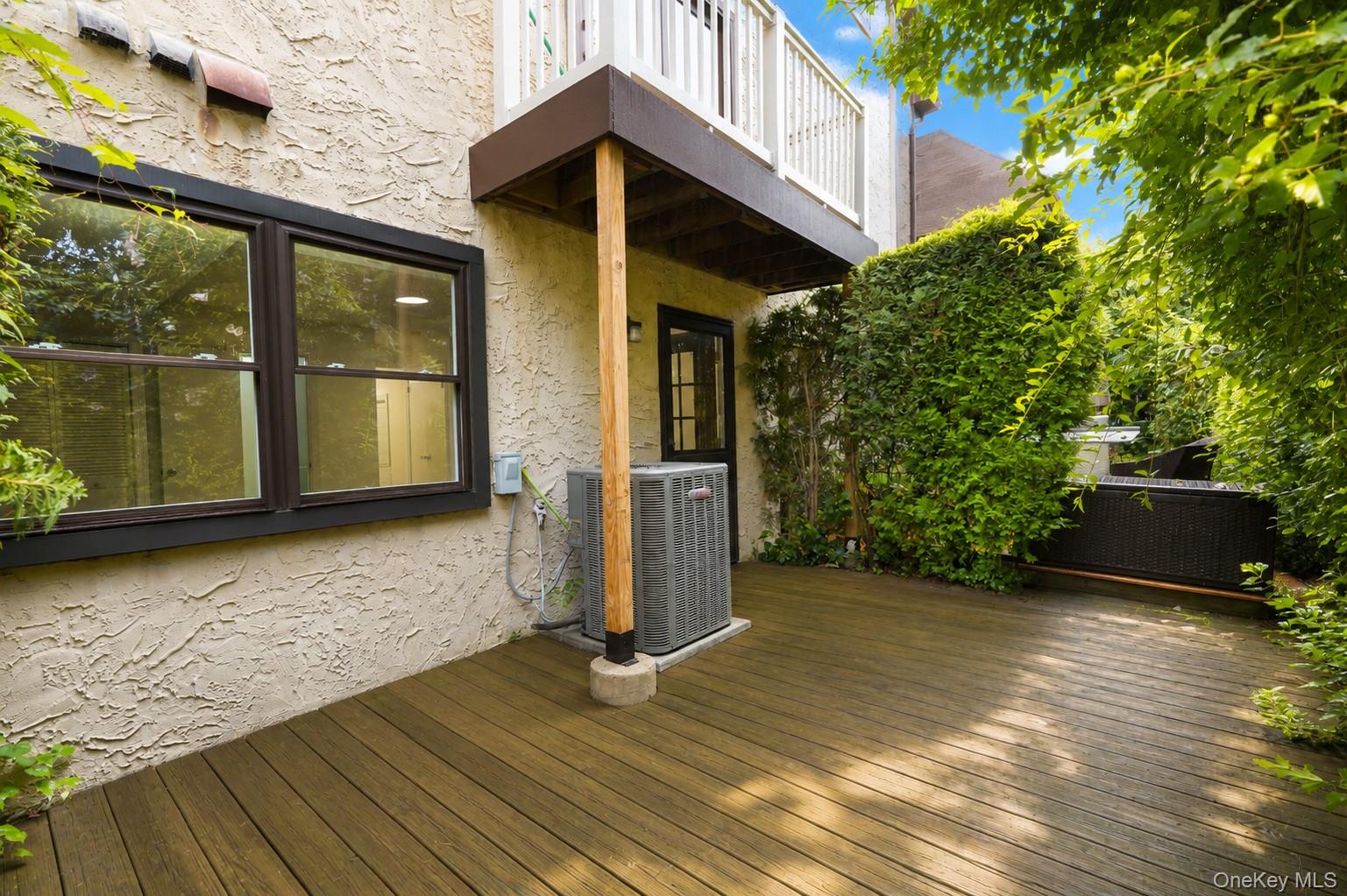 16 Fox Hunt Court Property Photo 38