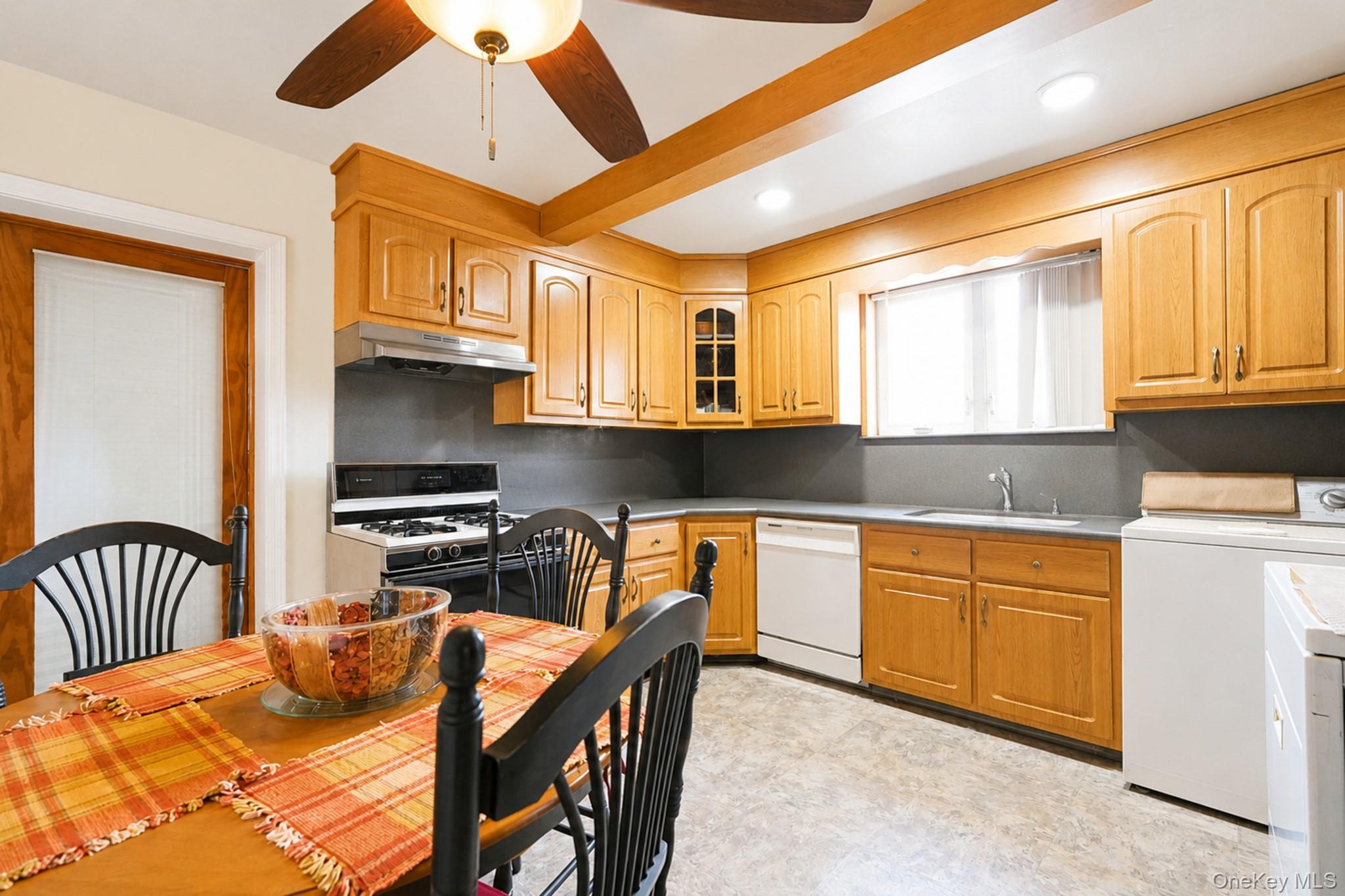 2502 84th Street Property Photo 14