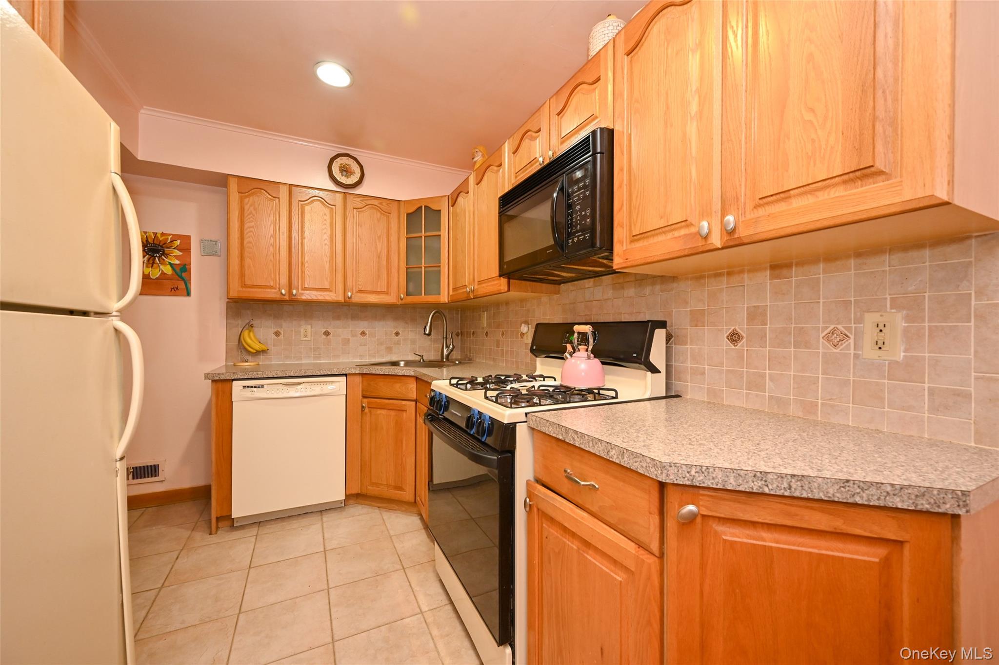 40-04 205th Street Property Photo 7