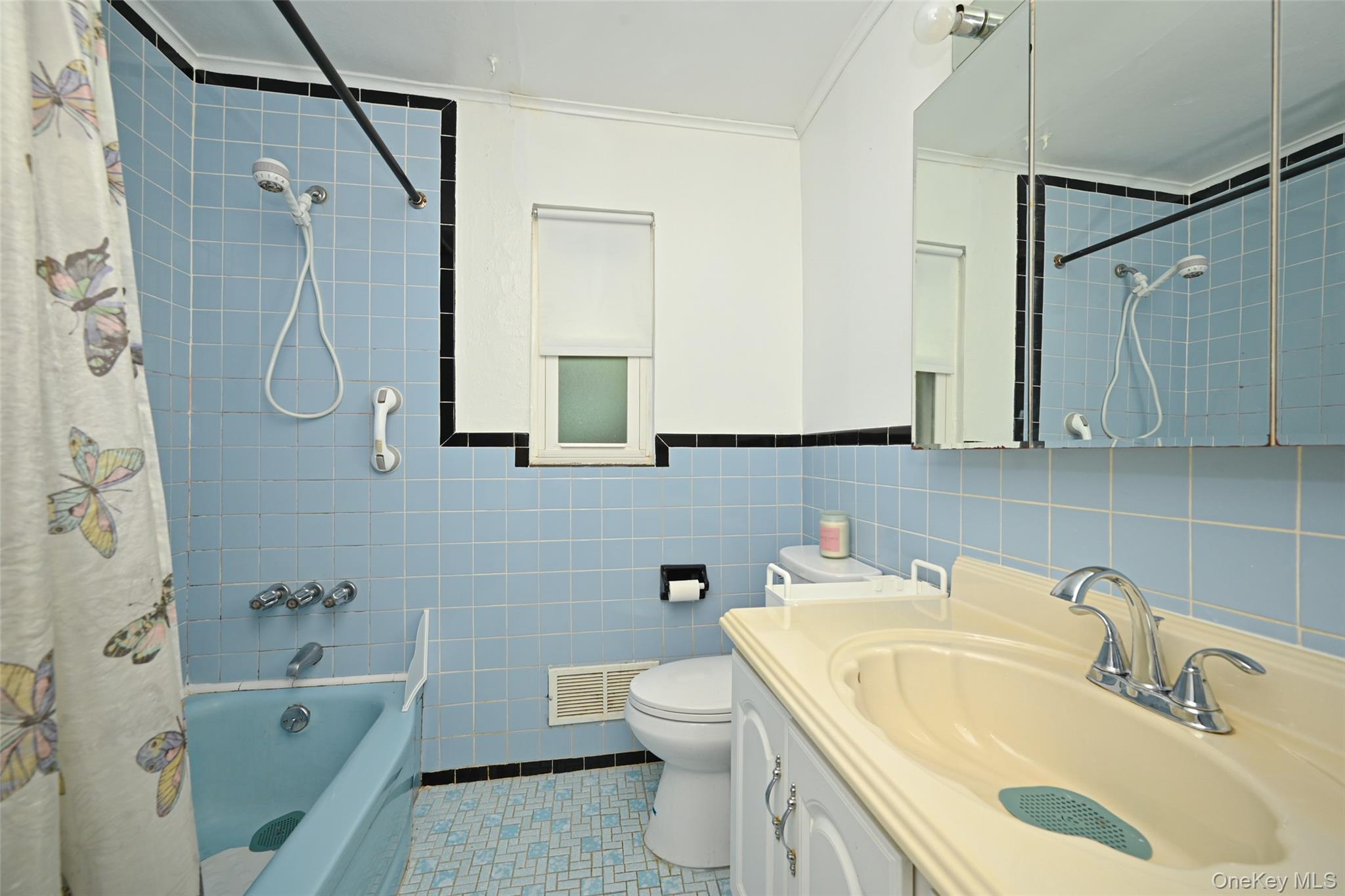 40-04 205th Street Property Photo 12