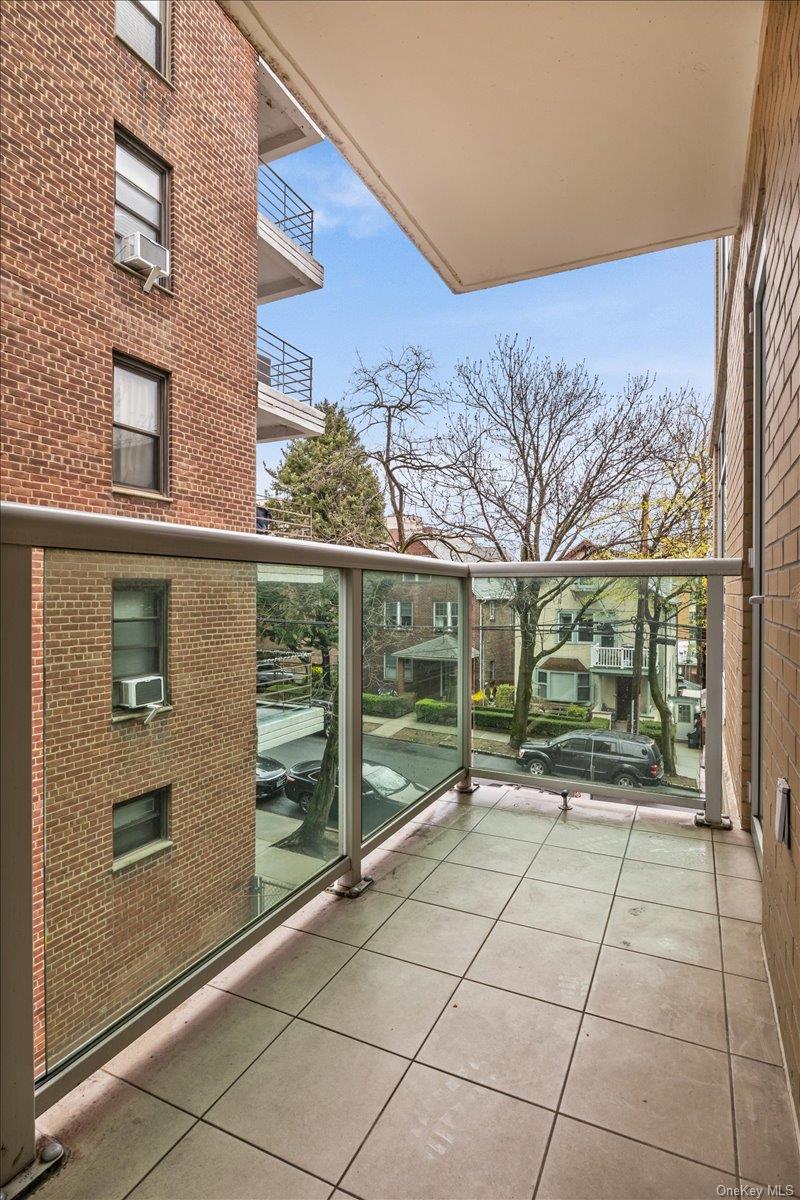 3511 Cambridge 3f Property Photo 9