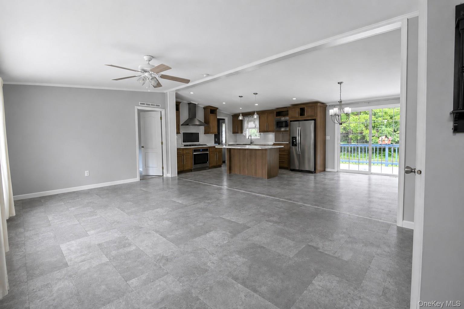 64 Airport Road Property Photo 3