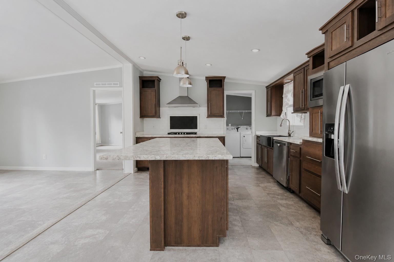 64 Airport Road Property Photo 7