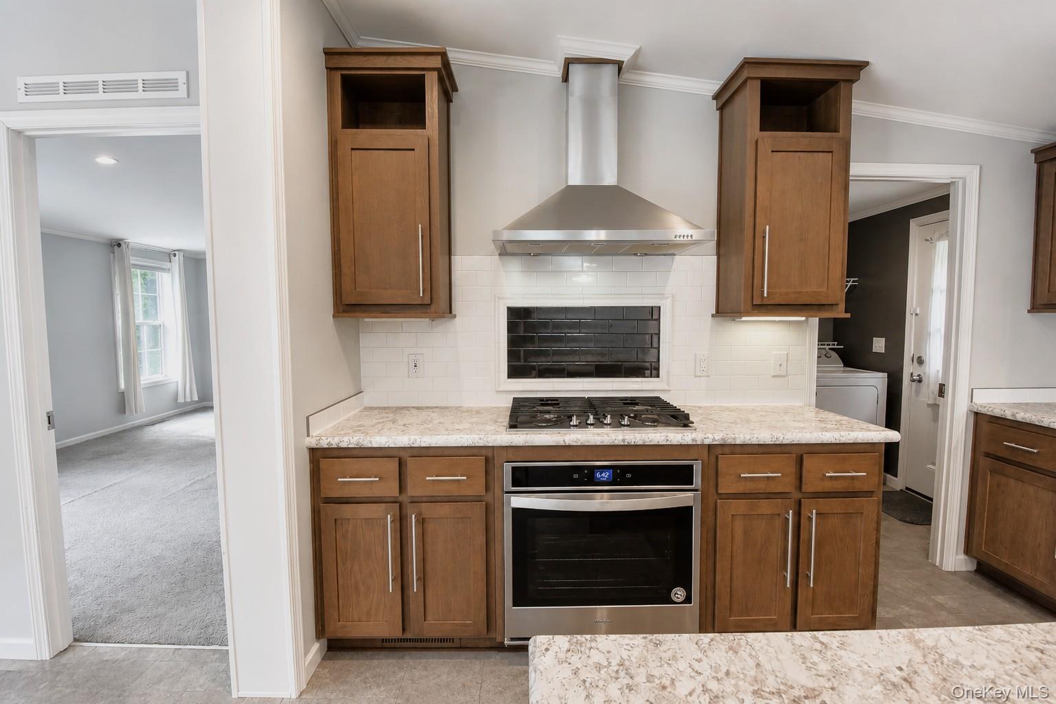 64 Airport Road Property Photo 9