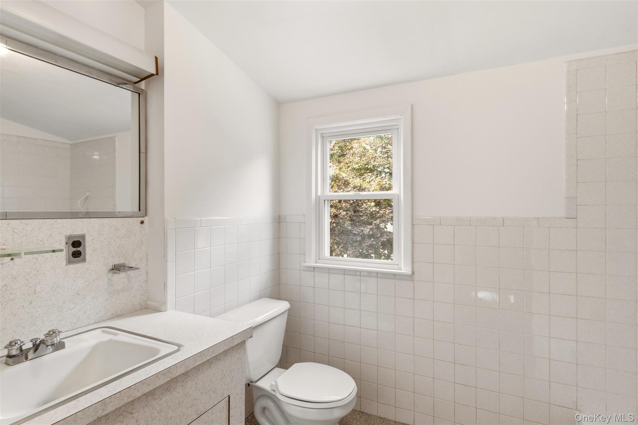 27 E 17th Street Property Photo 16