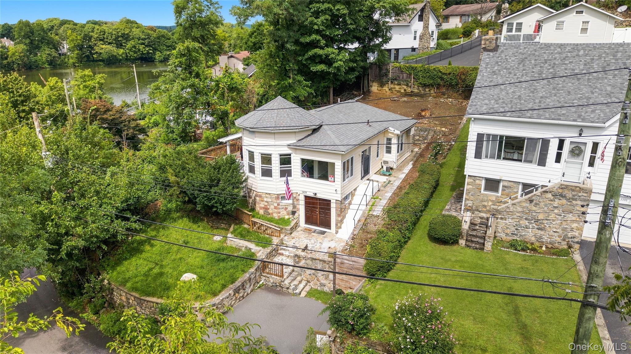 3404 Mohegan Avenue Property Photo 1