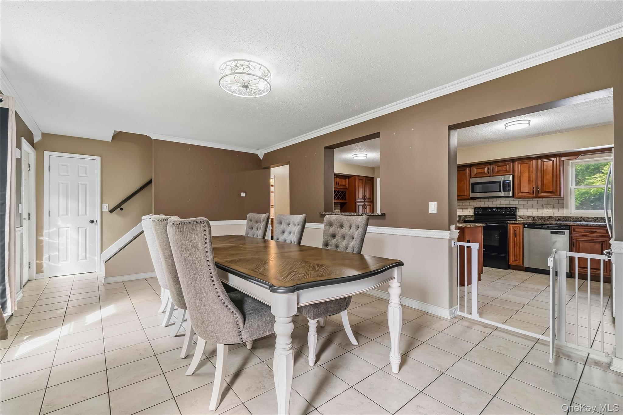 5 Libra Lane Property Photo 6