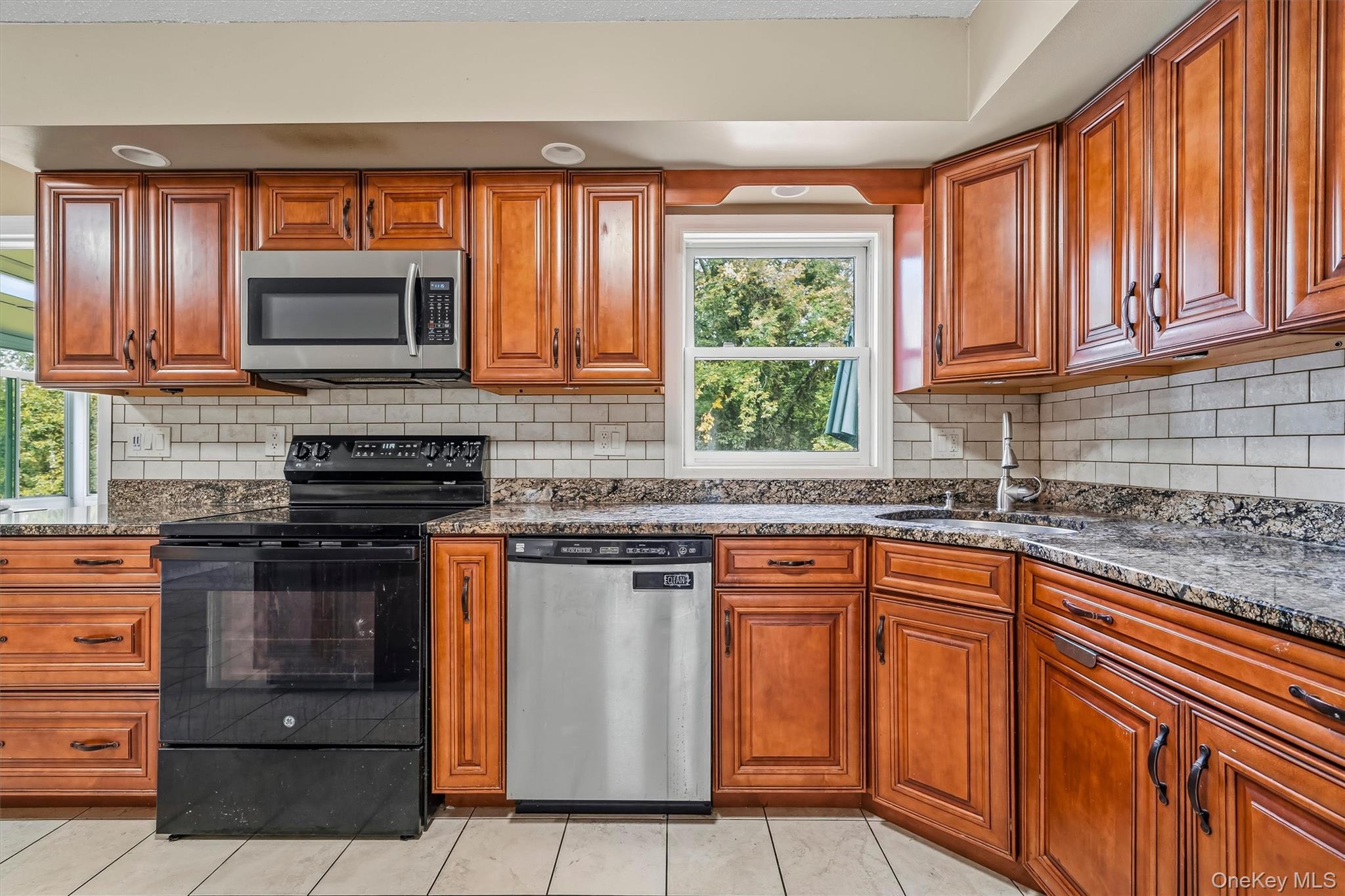 5 Libra Lane Property Photo 13