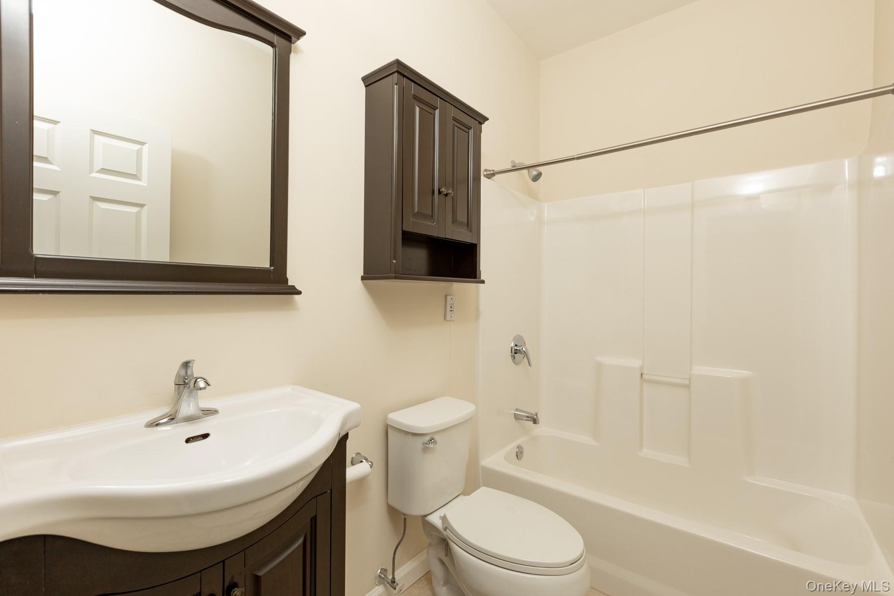 14 Grace Lane Property Photo 5