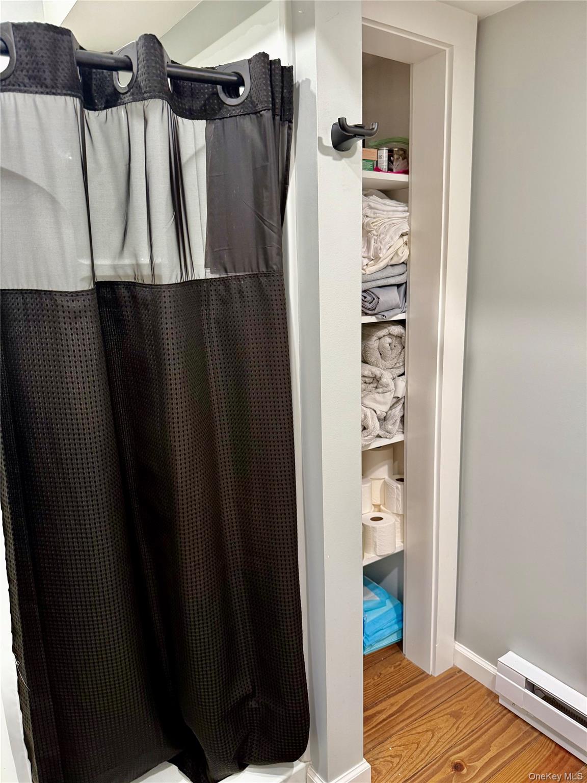 1046018 Property Photo 7