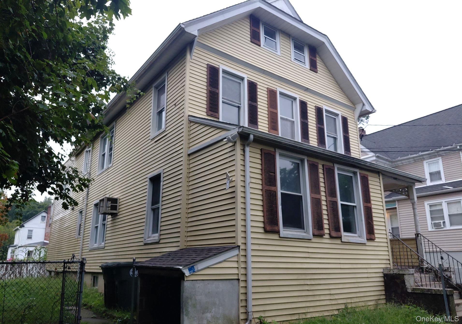 424 Willett Avenue Property Photo 3