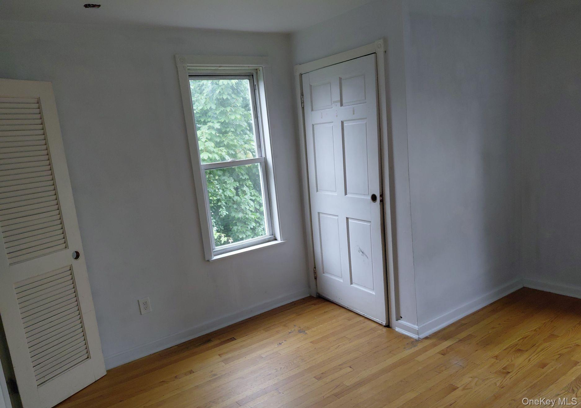 424 Willett Avenue Property Photo 11