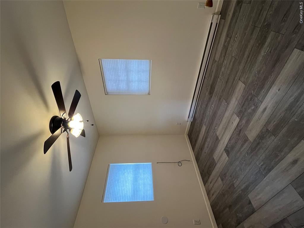 73 Webster Ave A Property Photo 6