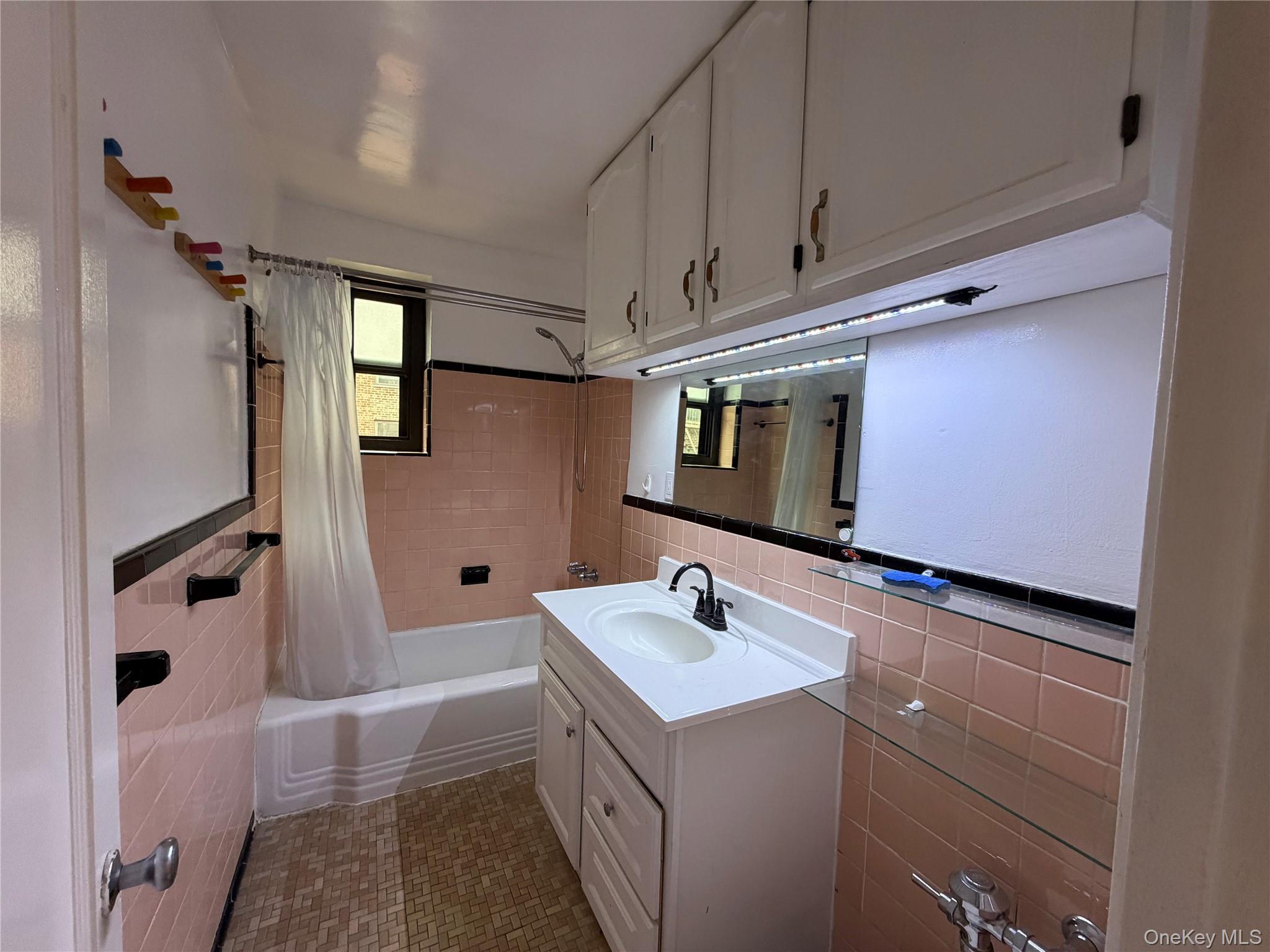 32-43 90th Street 306 Property Photo 10