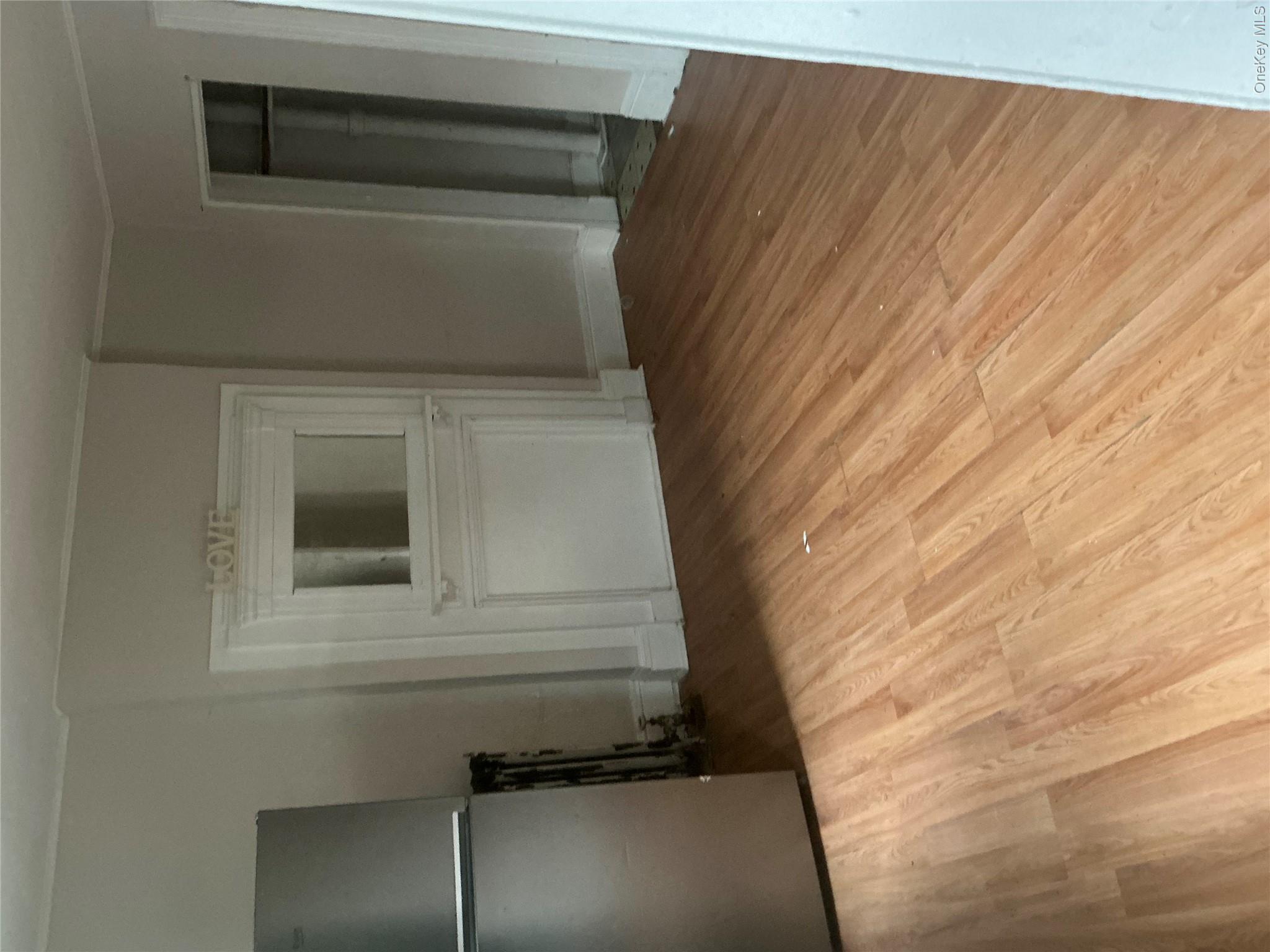 40 Carpenter Avenue 2 Property Photo 3