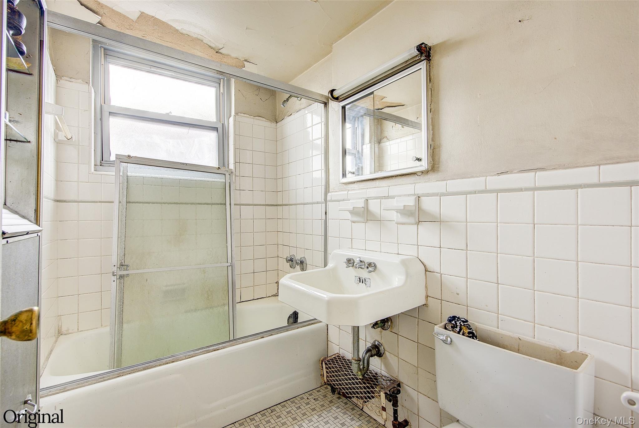 61-25 97th Street 15a Property Photo 14