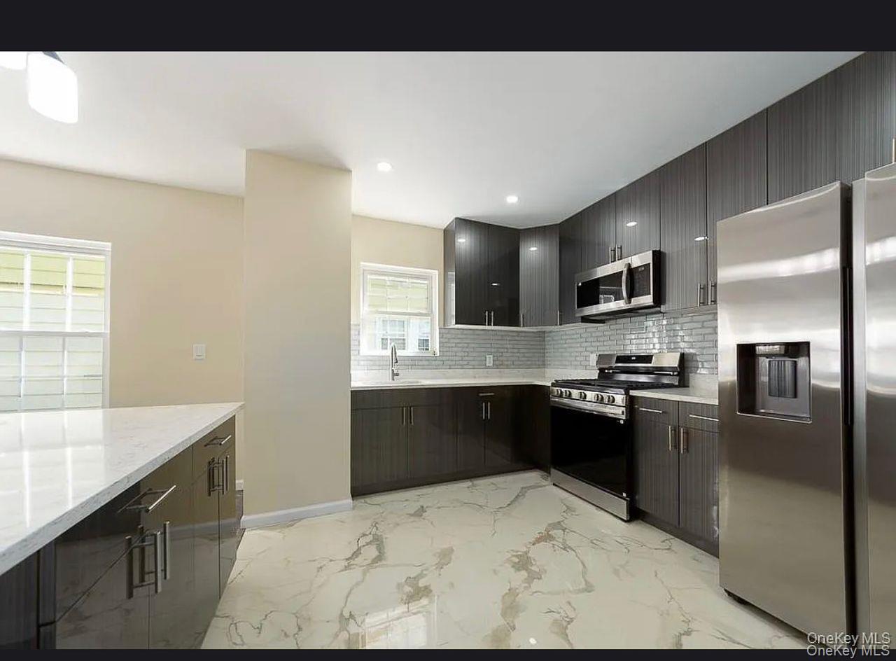 109-16 221st Street Property Photo 4