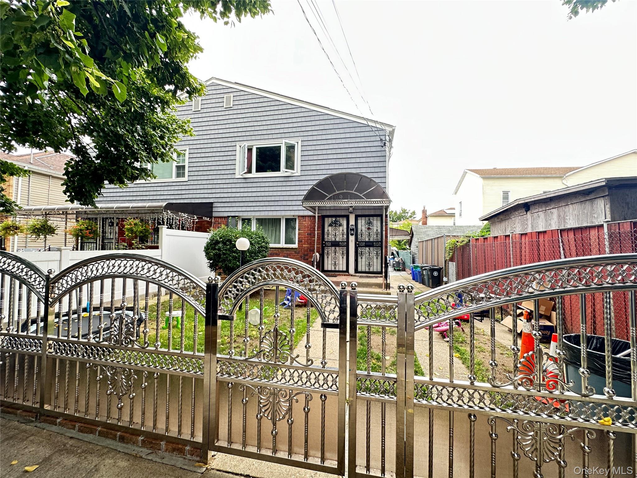 10914 142nd Street Property Photo 1