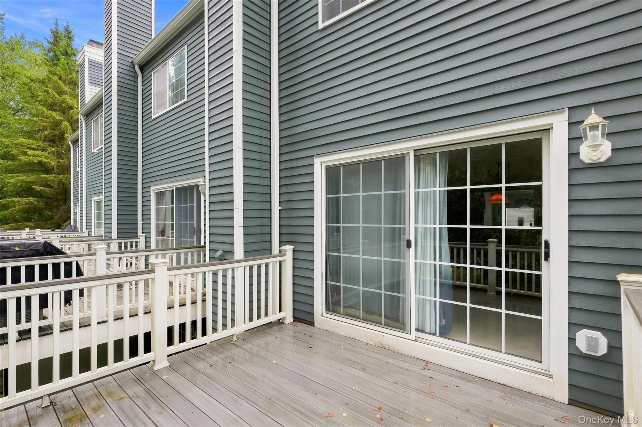 103 Kensington Court Property Photo 31