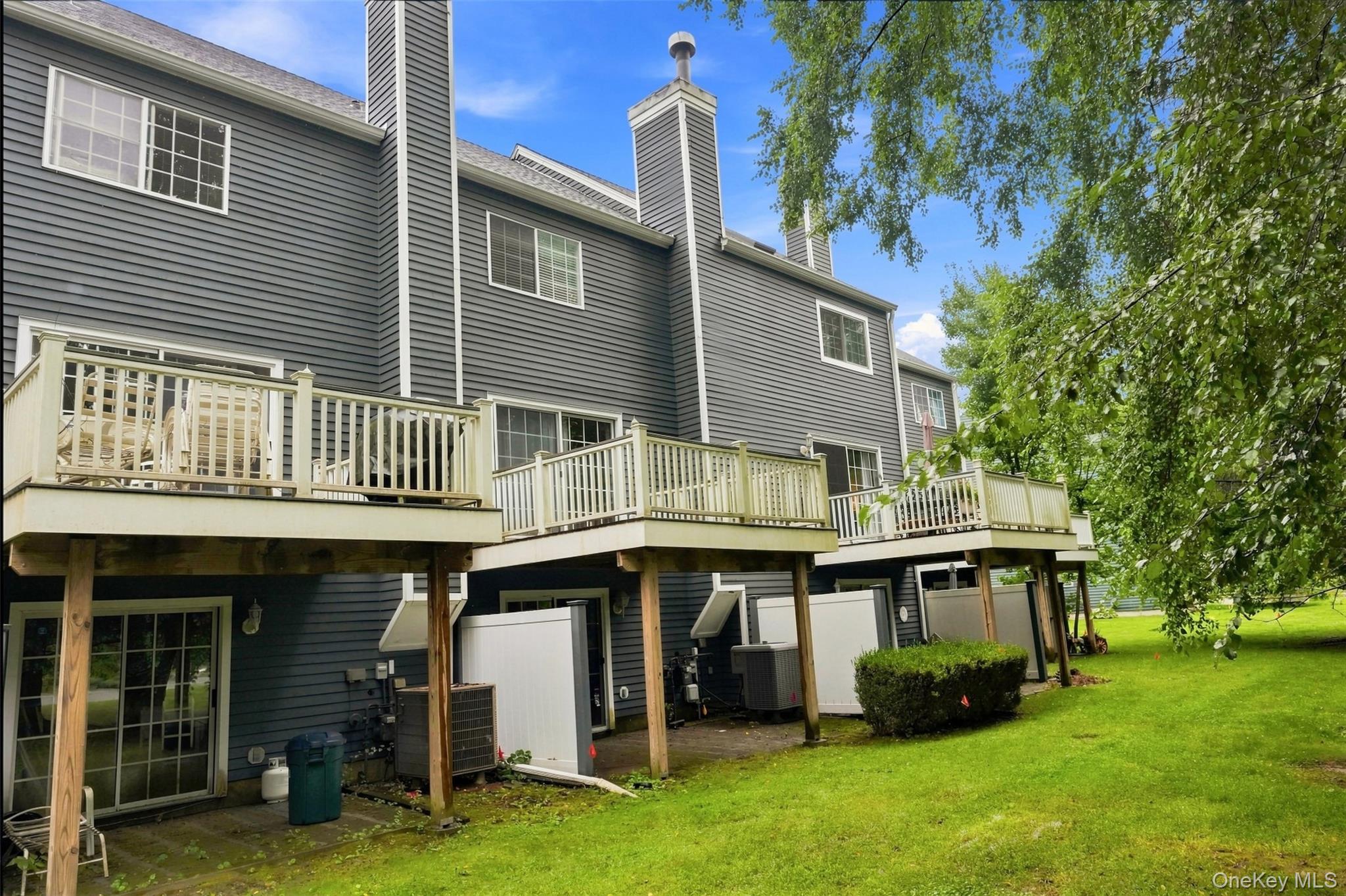 103 Kensington Court Property Photo 36