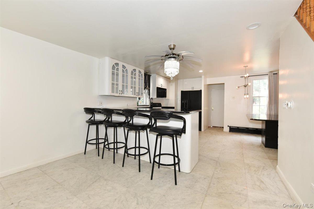 119-26 Inwood Street Property Photo 4