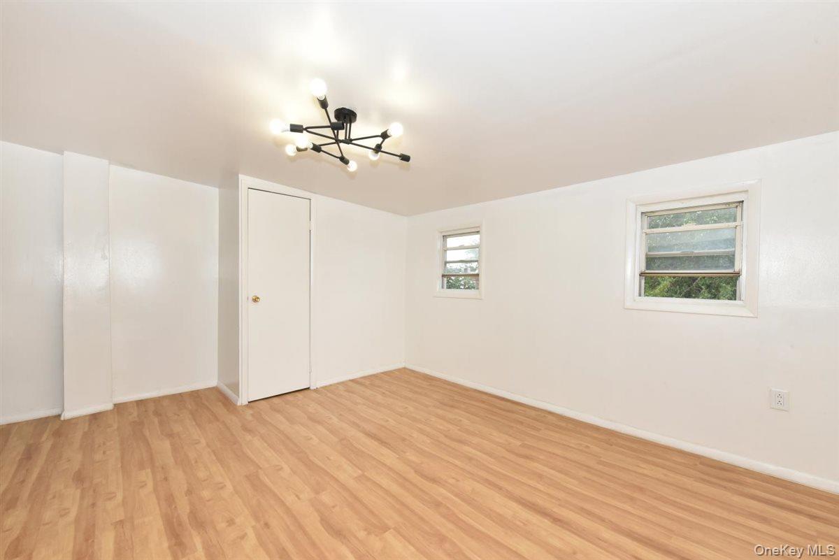 119-26 Inwood Street Property Photo 10