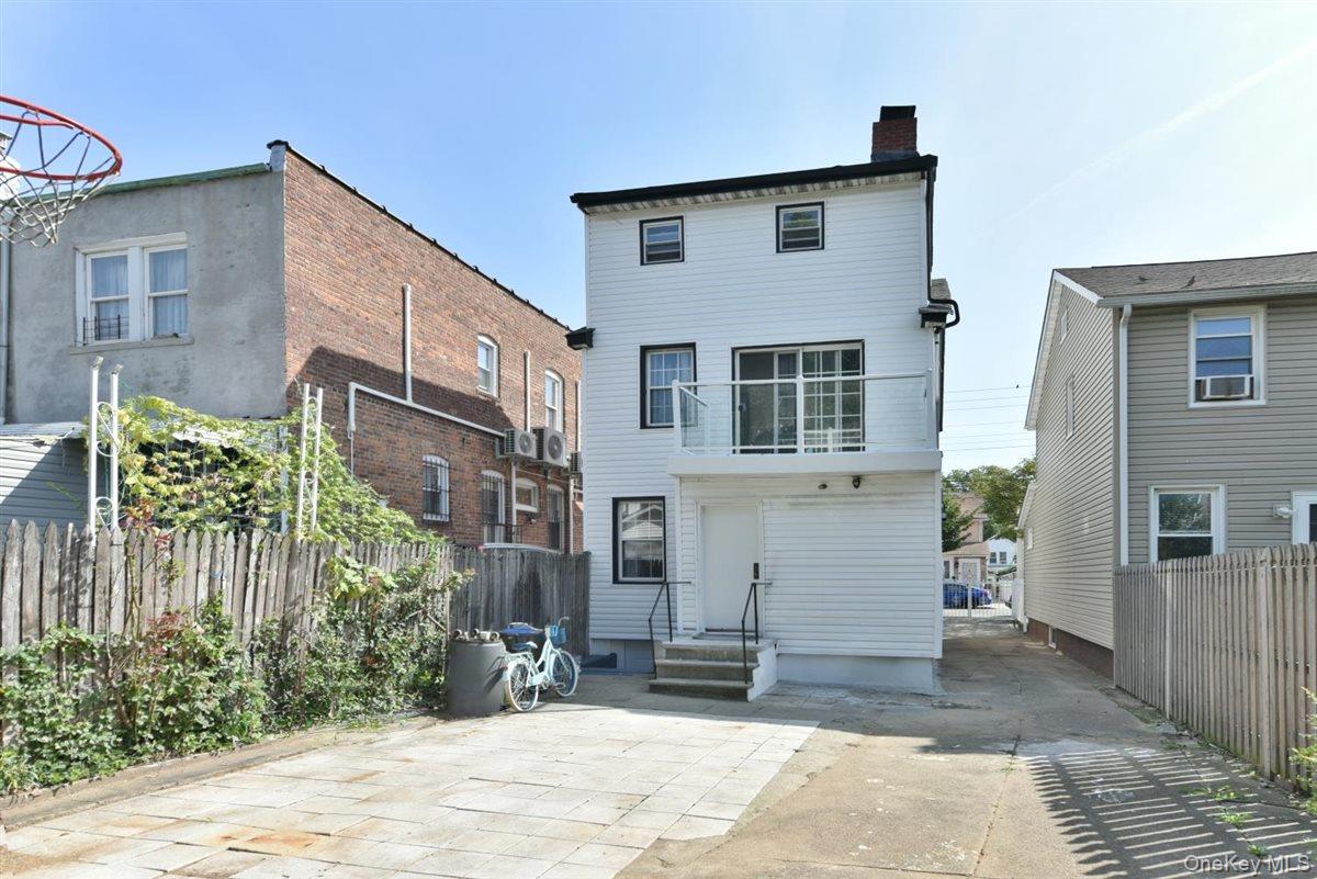 119-26 Inwood Street Property Photo 16