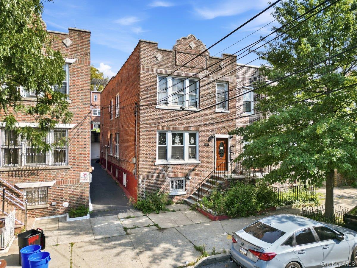 4626 Carpenter Avenue Property Photo 1