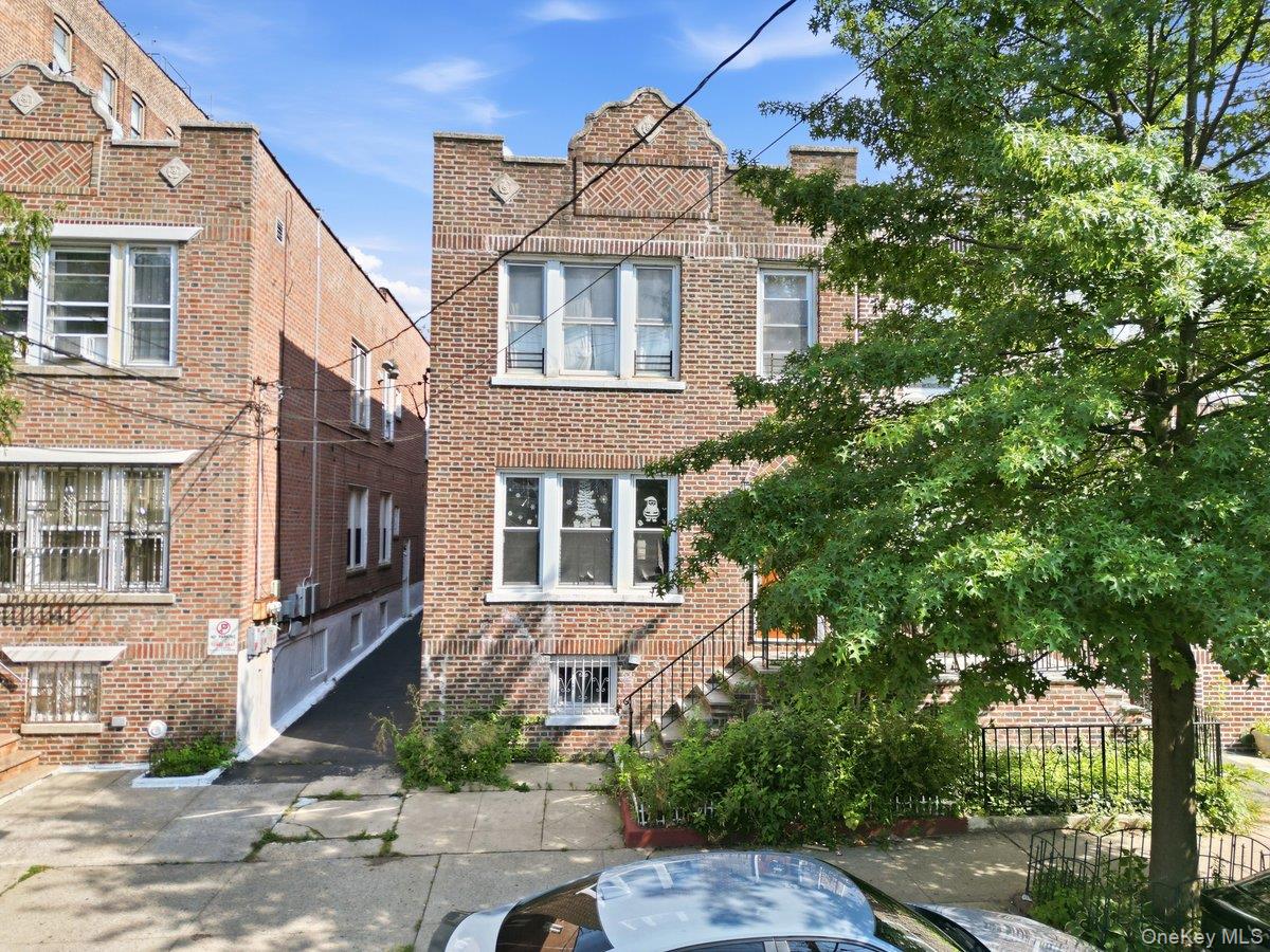 4626 Carpenter Avenue Property Photo 2