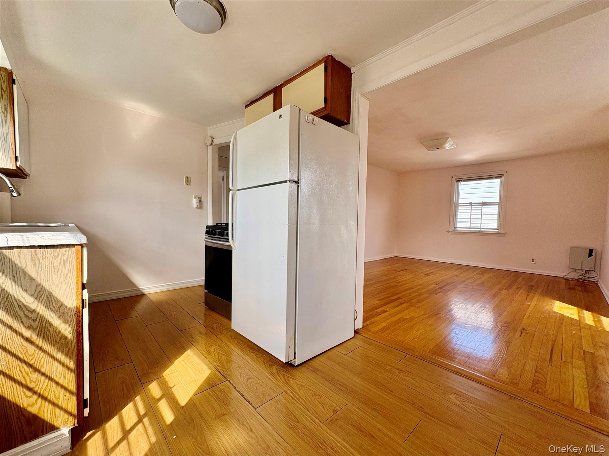 1046112 Property Photo 3