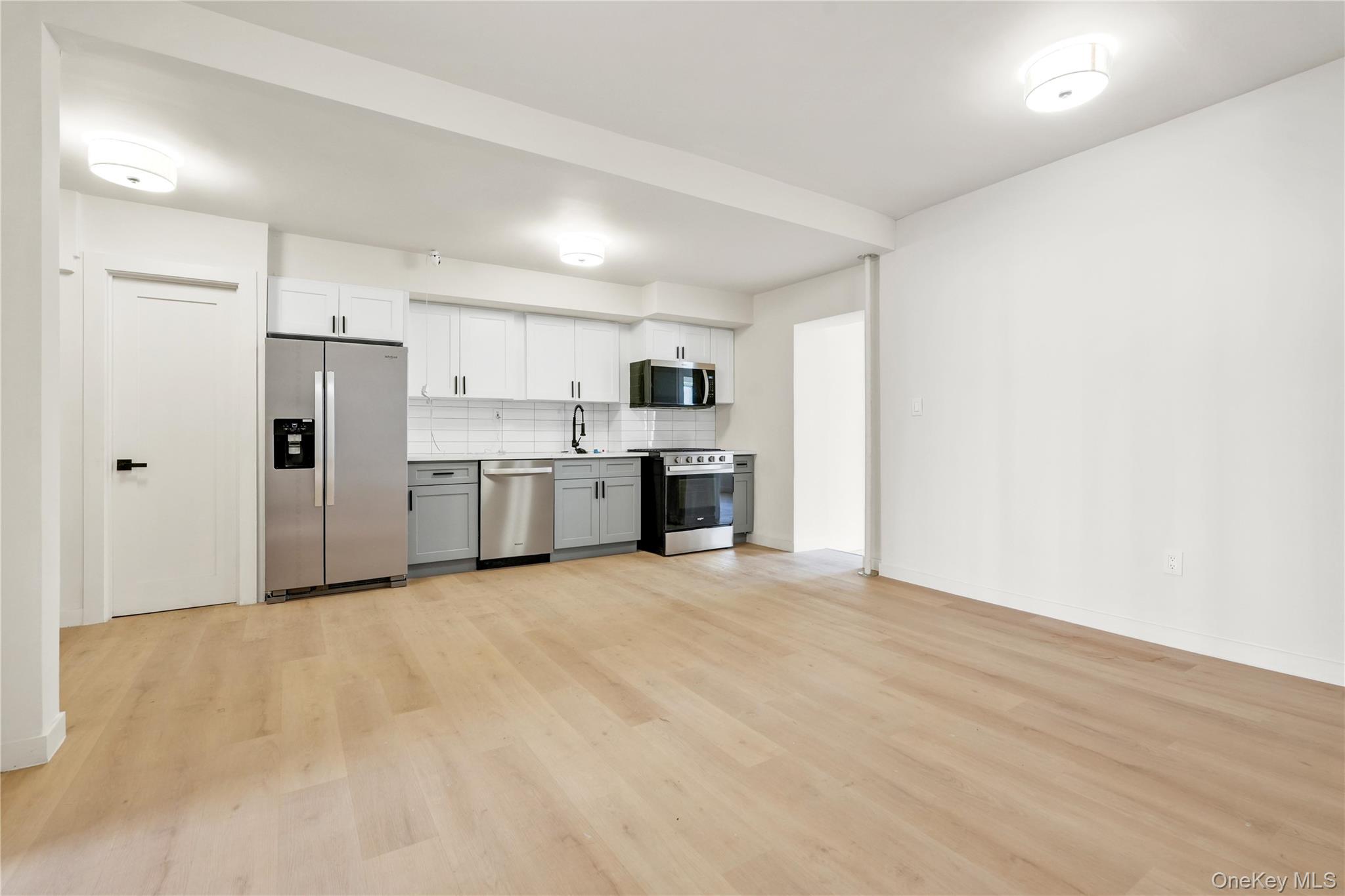 341 E 51st Street Property Photo 4