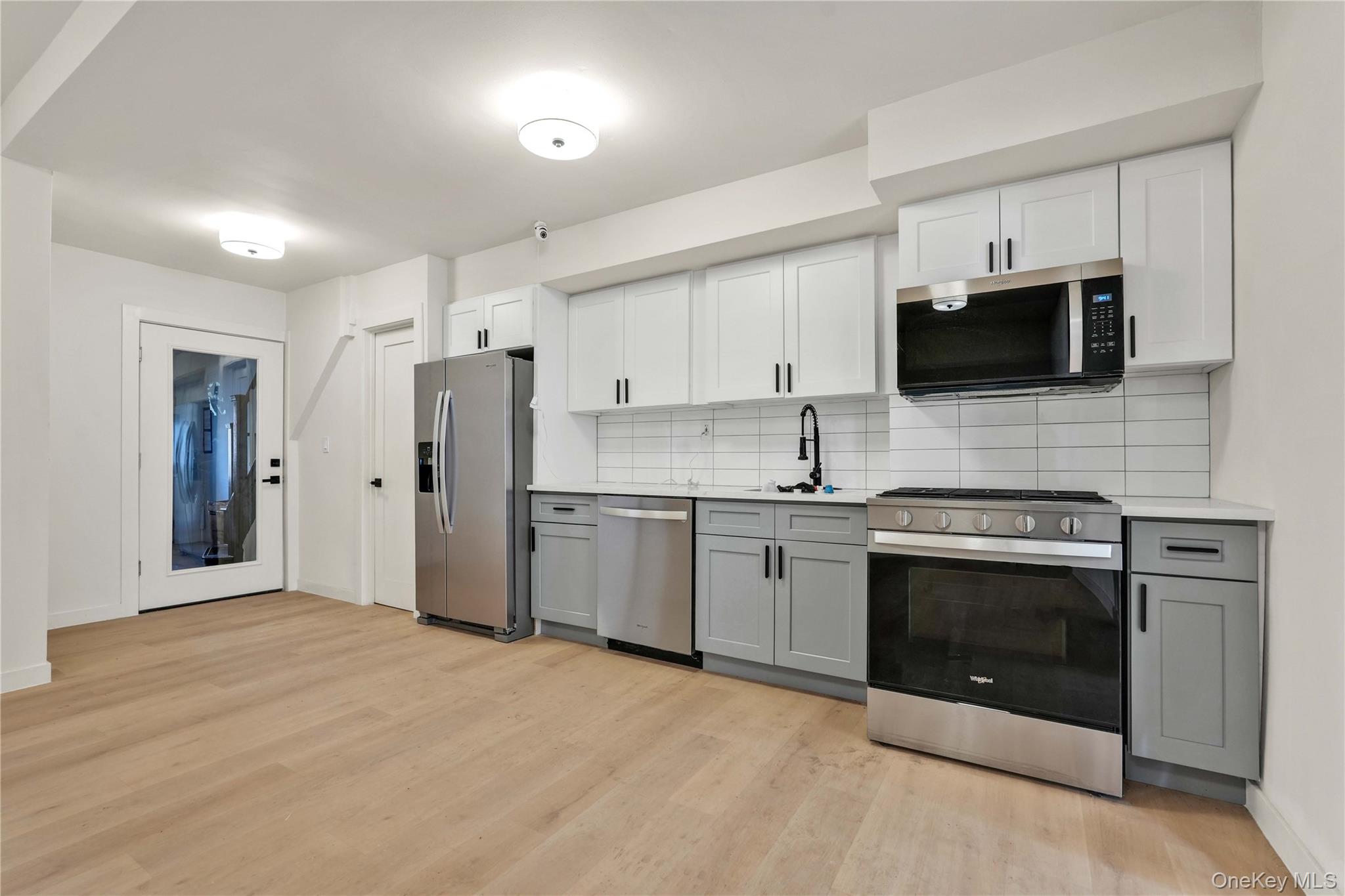 341 E 51st Street Property Photo 5