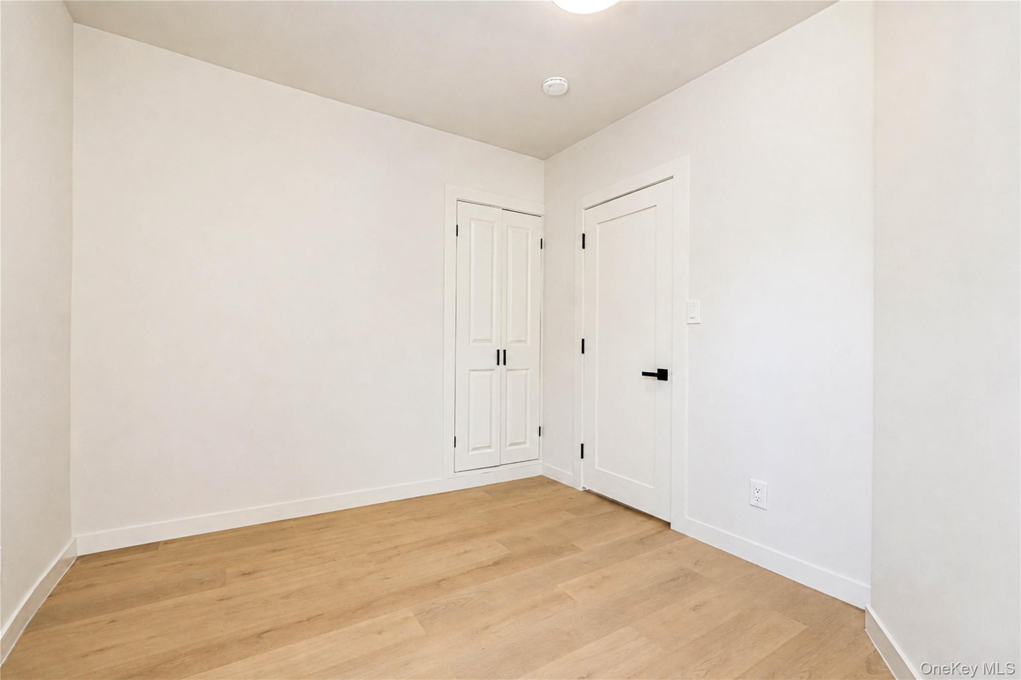 341 E 51st Street Property Photo 12