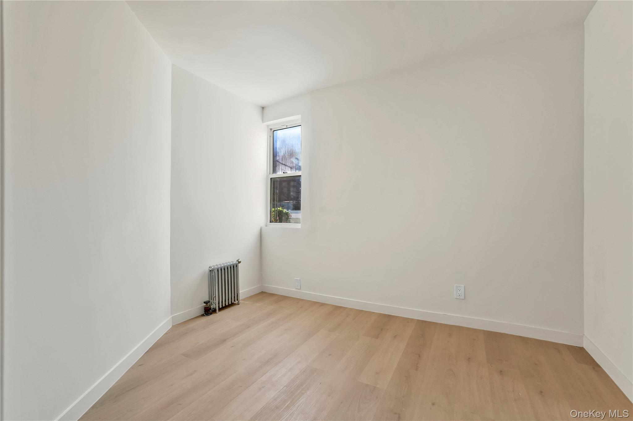 341 E 51st Street Property Photo 14