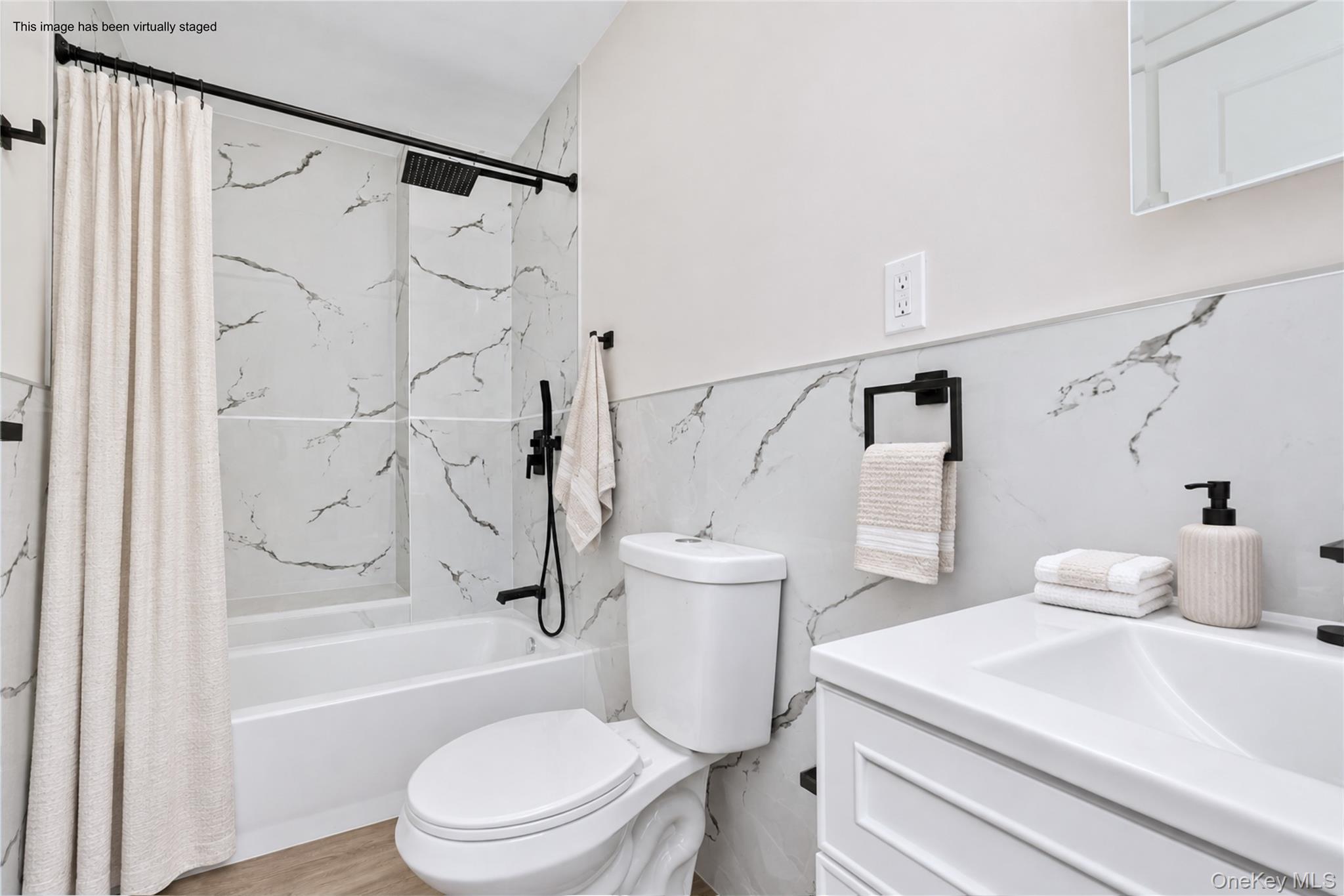 341 E 51st Street Property Photo 15