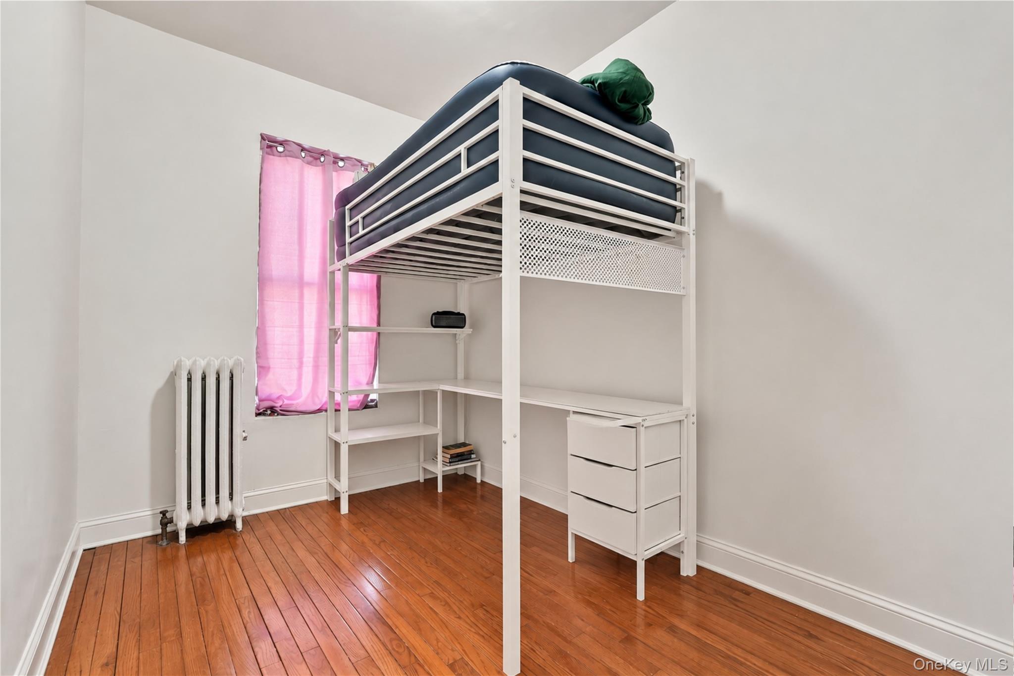 341 E 51st Street Property Photo 24