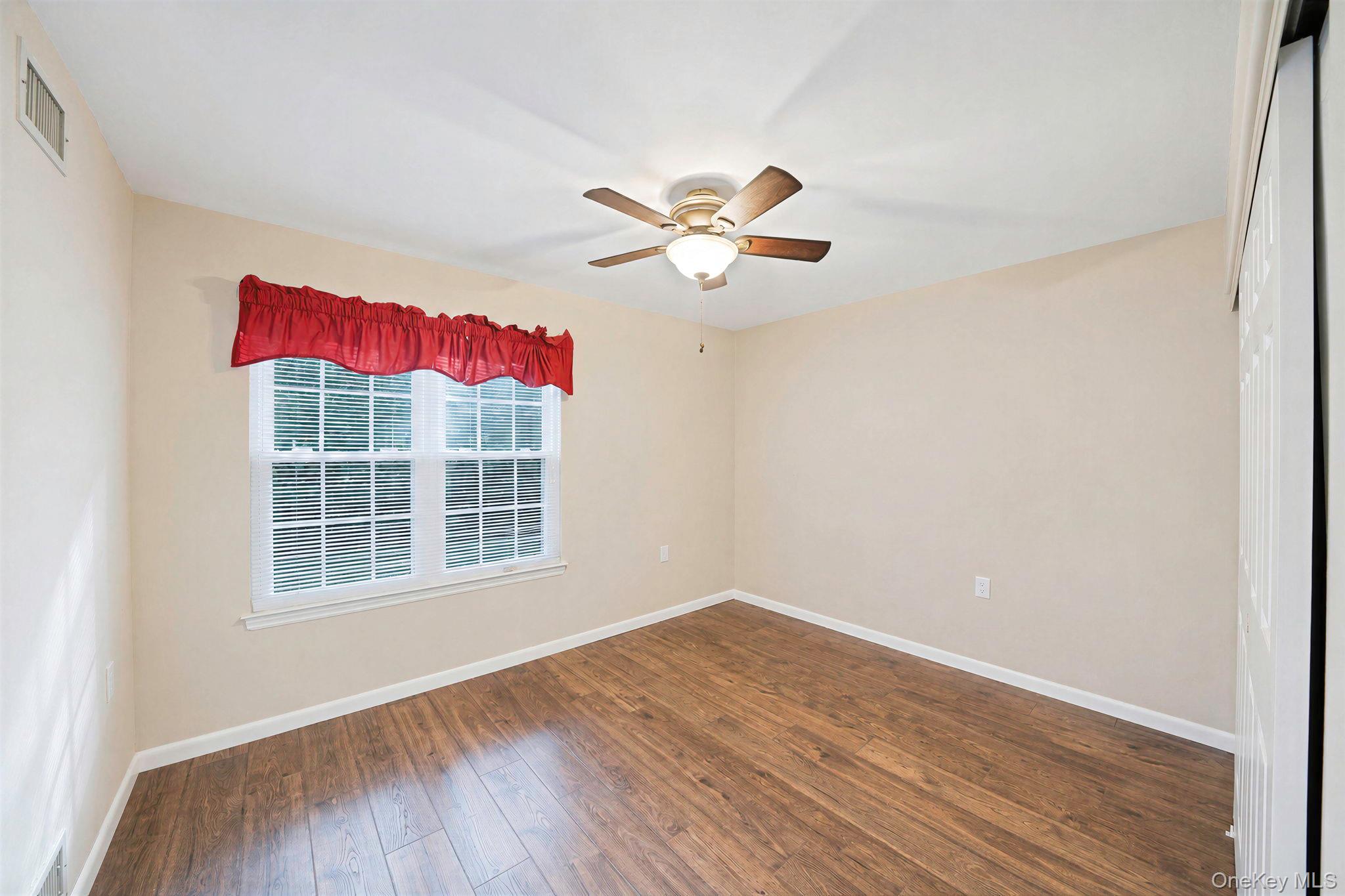 279 Glen Drive Property Photo 14