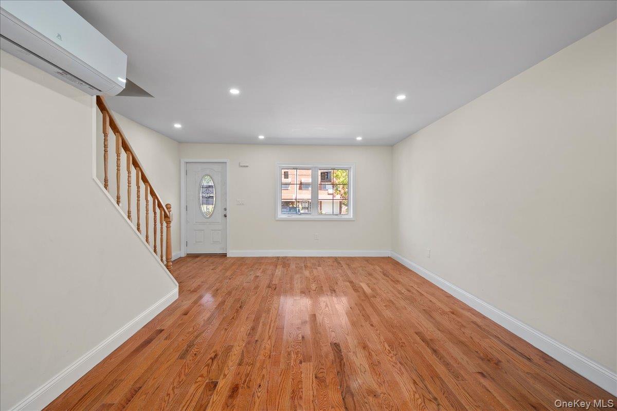 1302 E 223rd Street Property Photo 2
