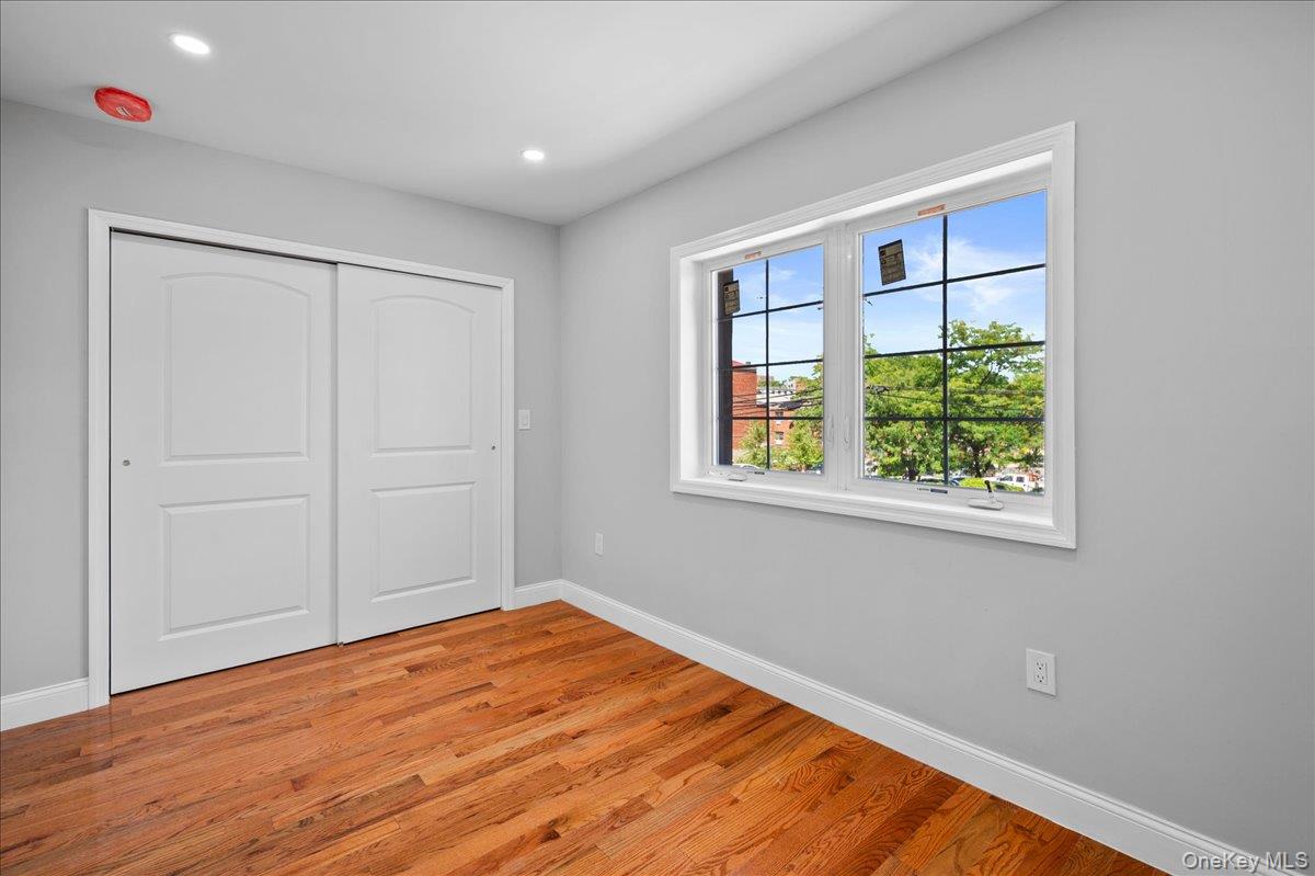 1302 E 223rd Street Property Photo 9