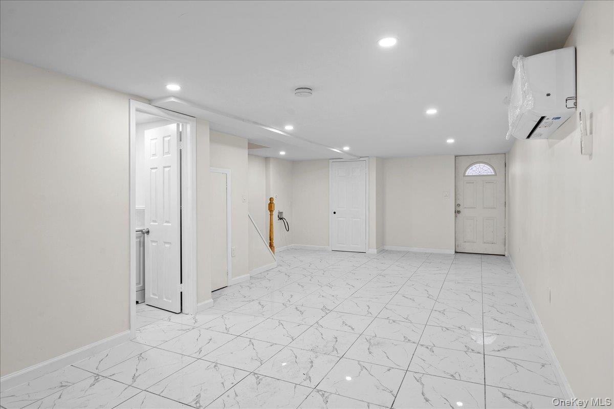 1302 E 223rd Street Property Photo 18