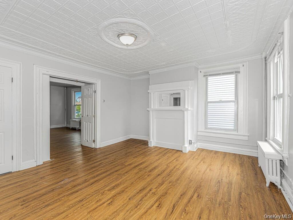 81 Washington St Property Photo 7